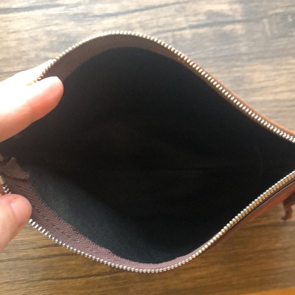 Theory Pouch Suede - Picture 3 of 5